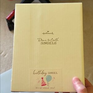 NIB Hallmark Cream "Down to Earth Angels" Birthday Angel Box